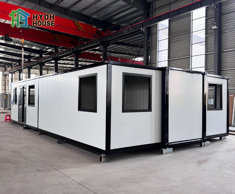 expandable house with 4 bedrooms