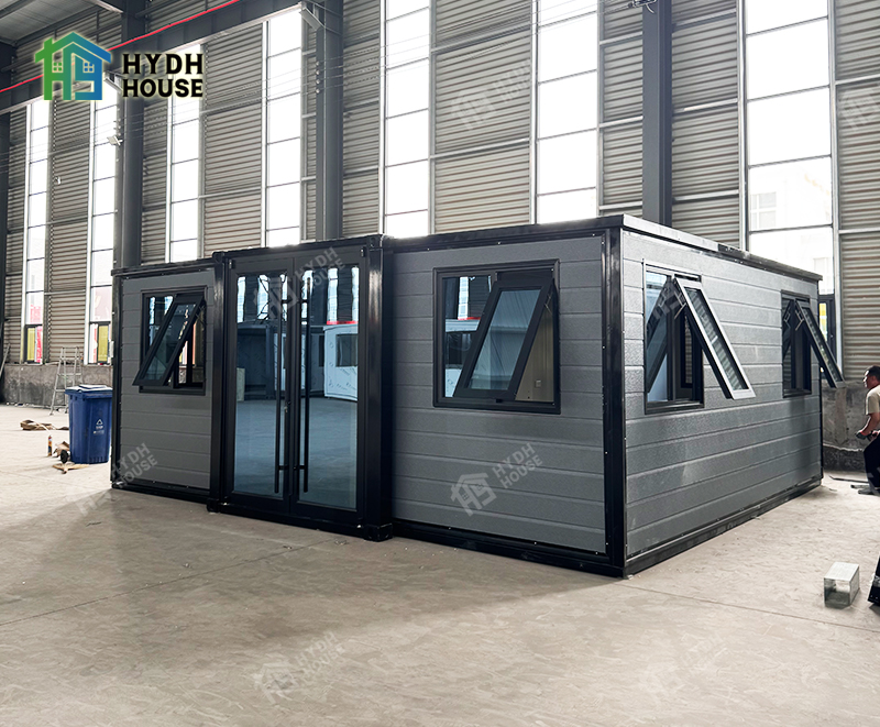 20ft Double Wing Folding Room