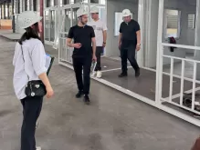 Australian customers conducted an on-site inspection! The production strength of our expandable container houses has been highly recognized.